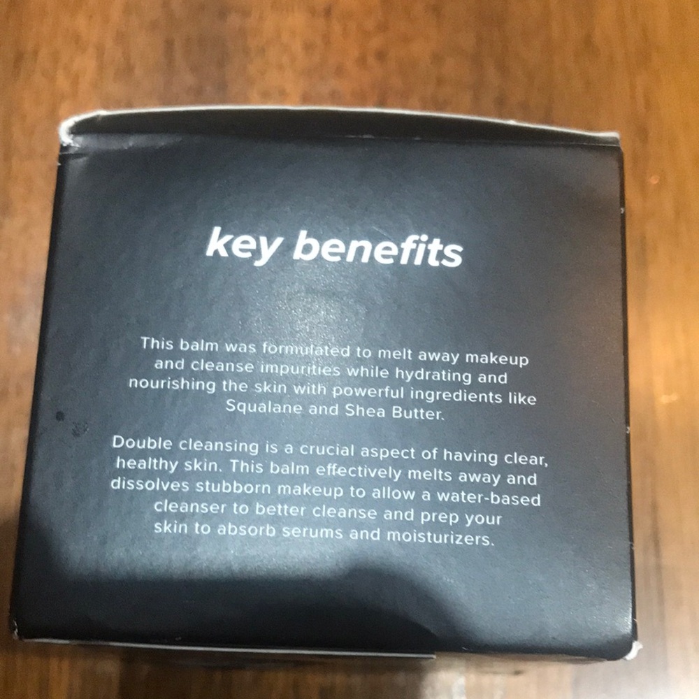 Cleansing Balm - Black - Picture 2 of 5